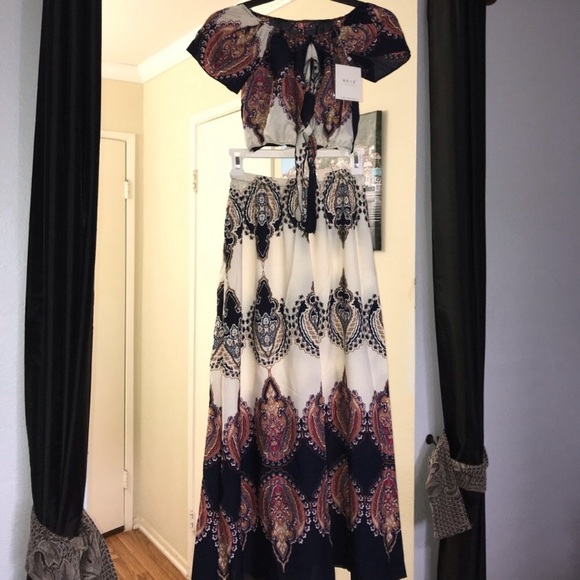 Bohemian Style Crop & Skirt - Picture 2 of 4